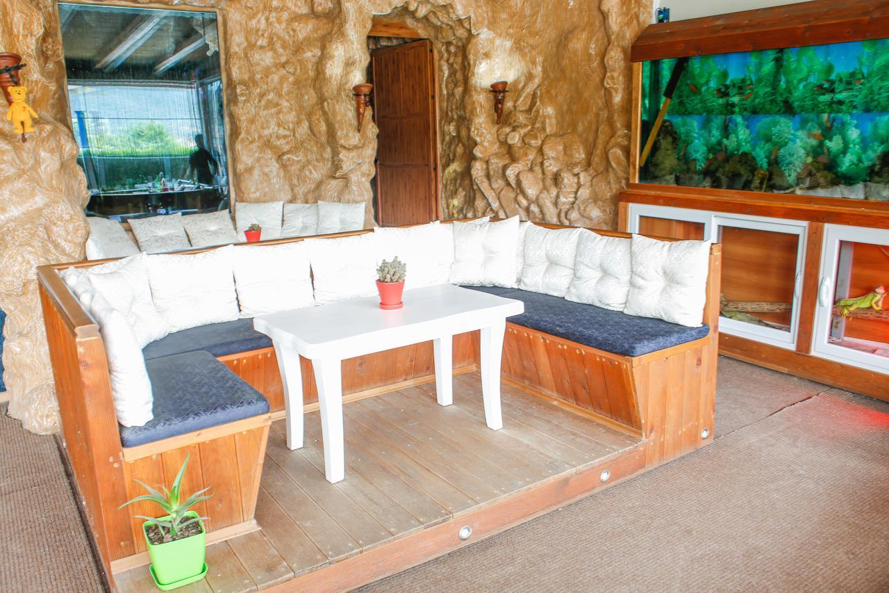 Hotel Shpella Berat Exterior foto